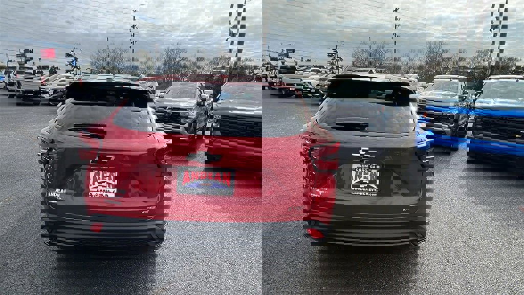 New 2026 Chevrolet Trax RS w/ Sunroof Package image 6