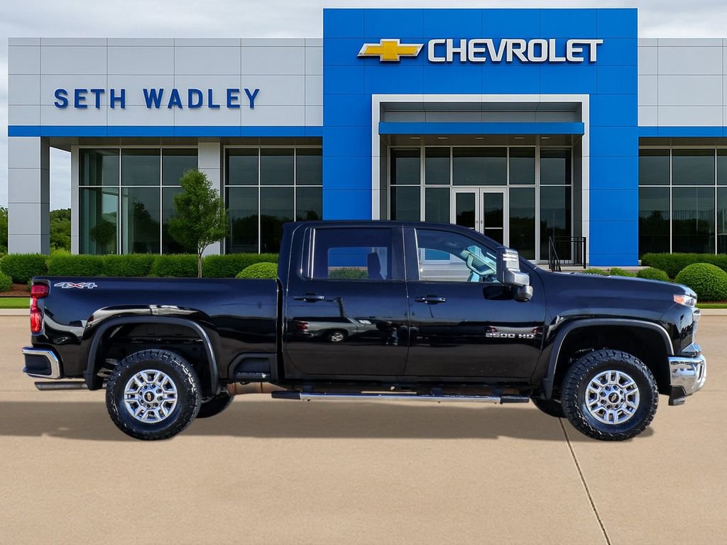 Used 2025 Chevrolet Silverado 2500 LT w/ Convenience Package image 8