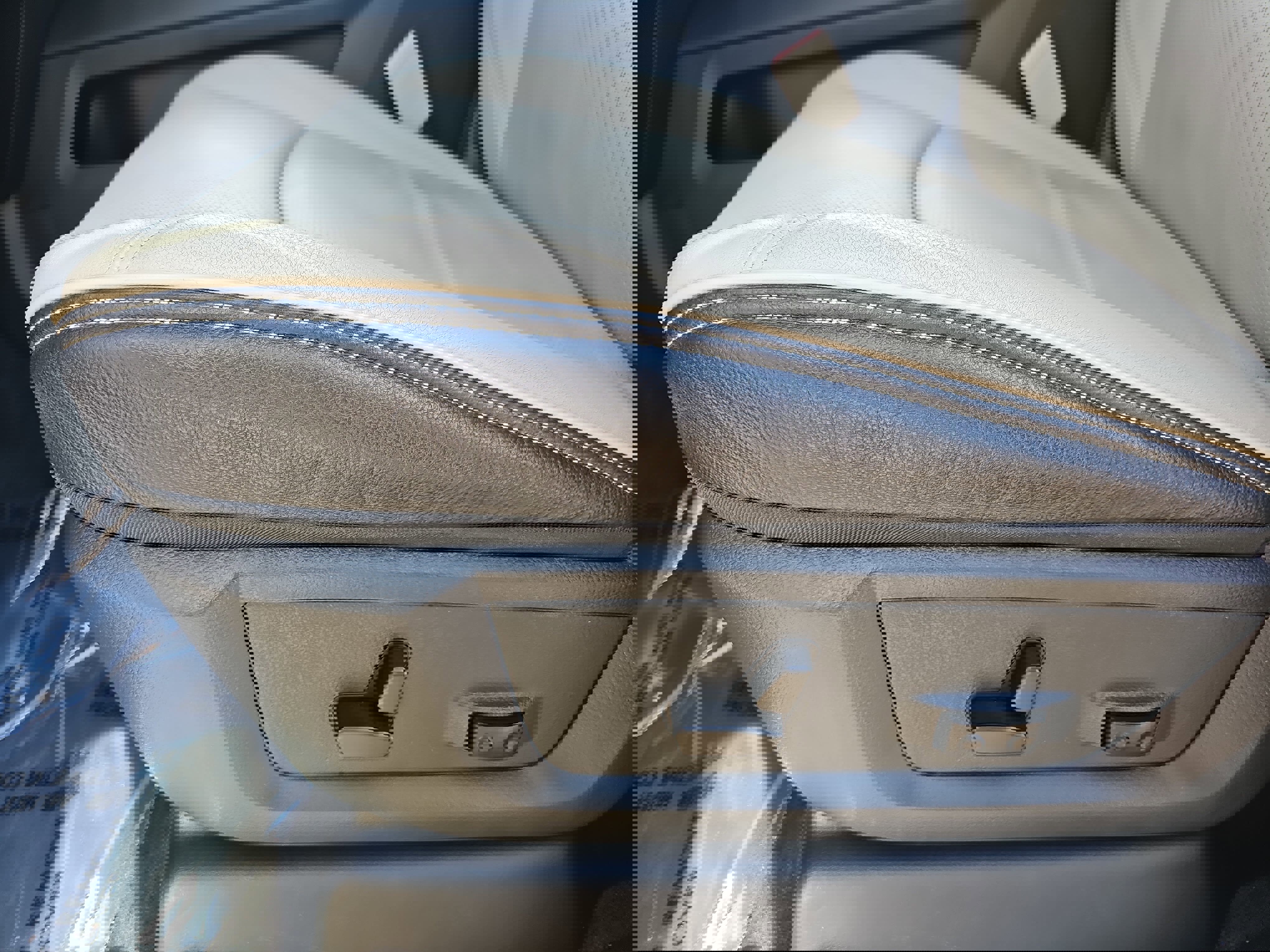 Used 2020 RAM 2500 Limited image 29