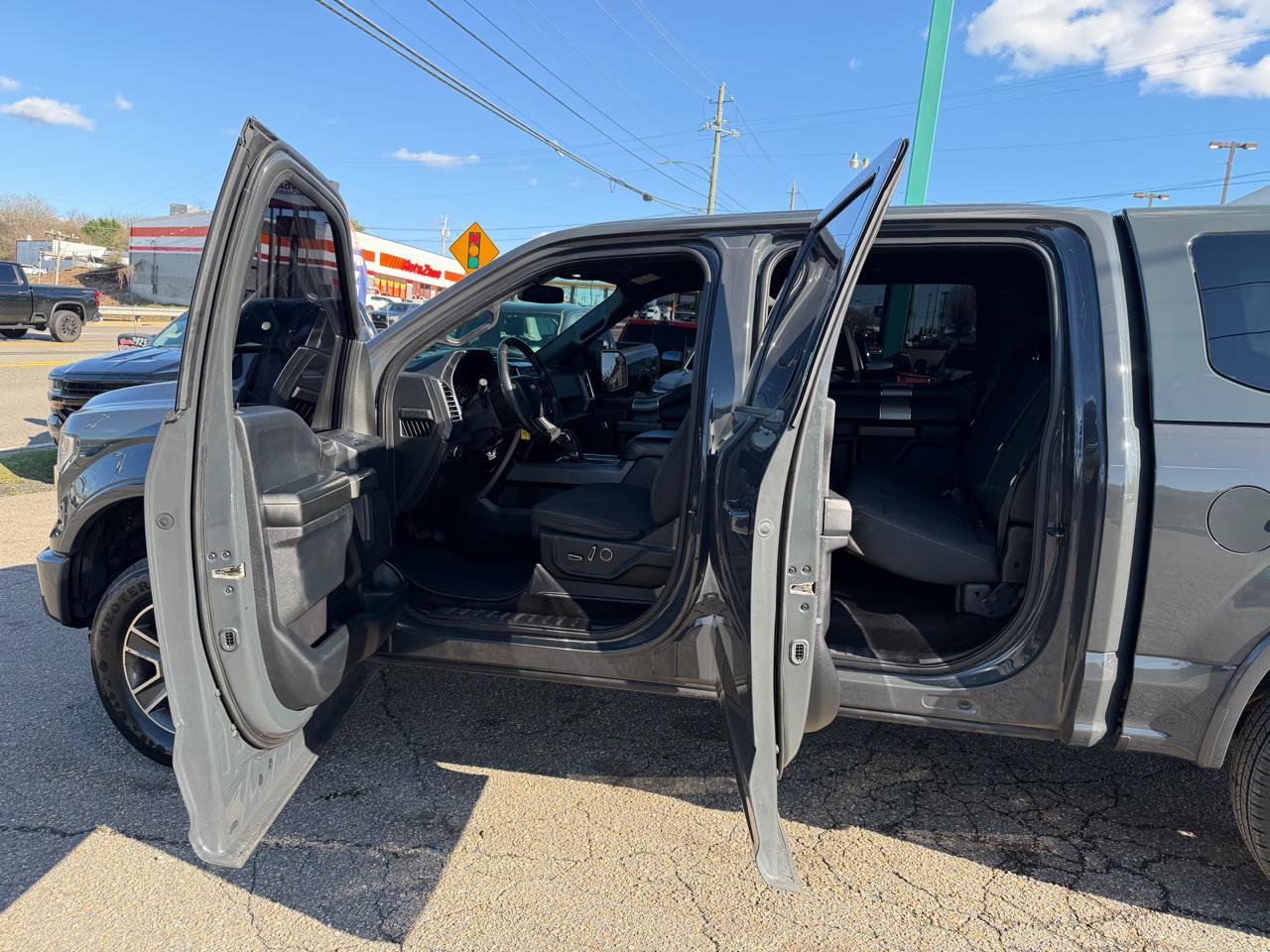 Used 2016 Ford F150 XLT w/ Equipment Group 302A Luxury image 24