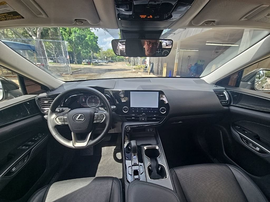 Used 2022 Lexus NX 250 FWD w/ Towing Package (2000 Lbs) image 24