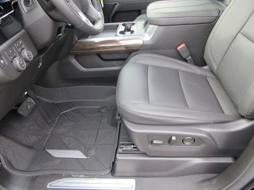 New 2026 Chevrolet Silverado 3500 LT image 23