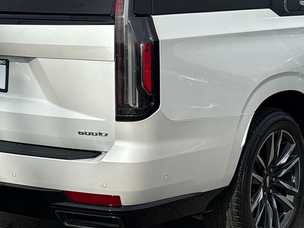 Used 2024 Cadillac Escalade ESV Sport Platinum w/ Heavy-Duty Trailer Package image 6