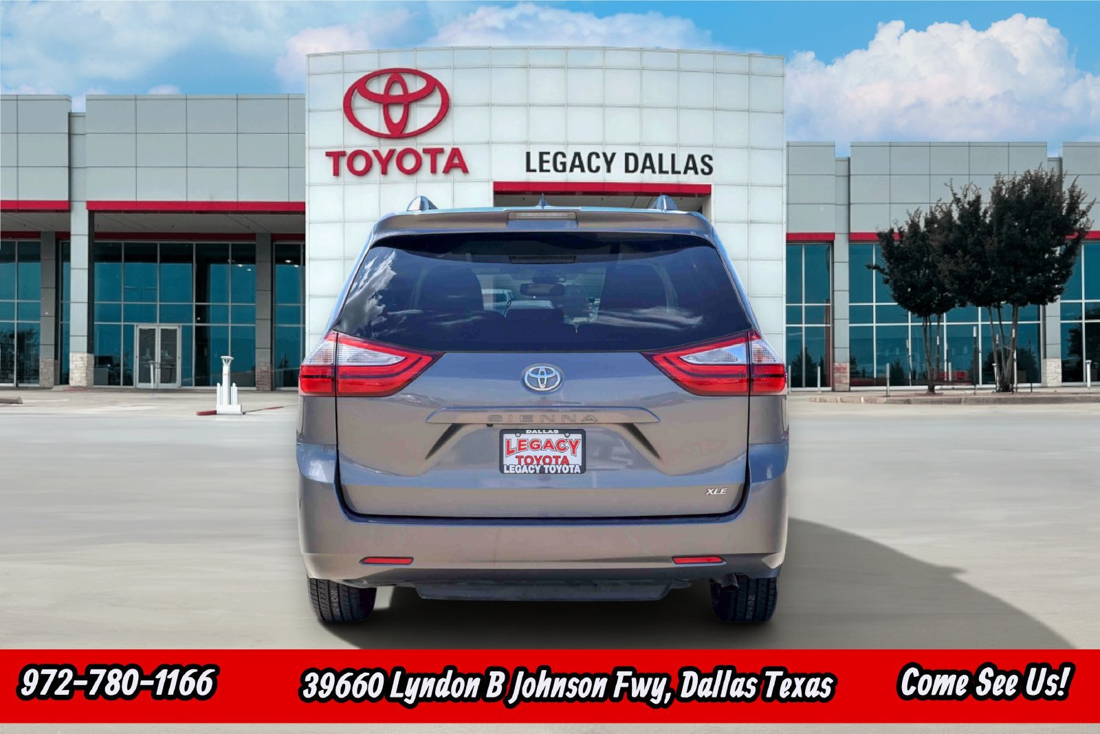 Used 2019 Toyota Sienna XLE FWD image 9