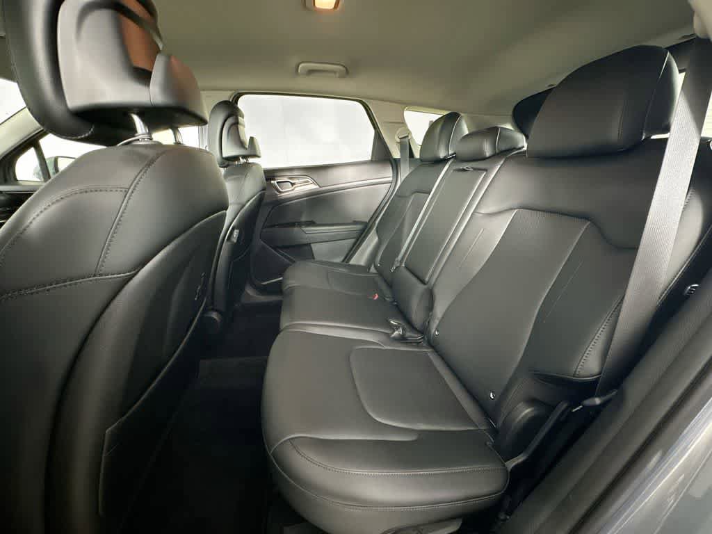 Used 2023 Kia Sportage EX FWD image 14