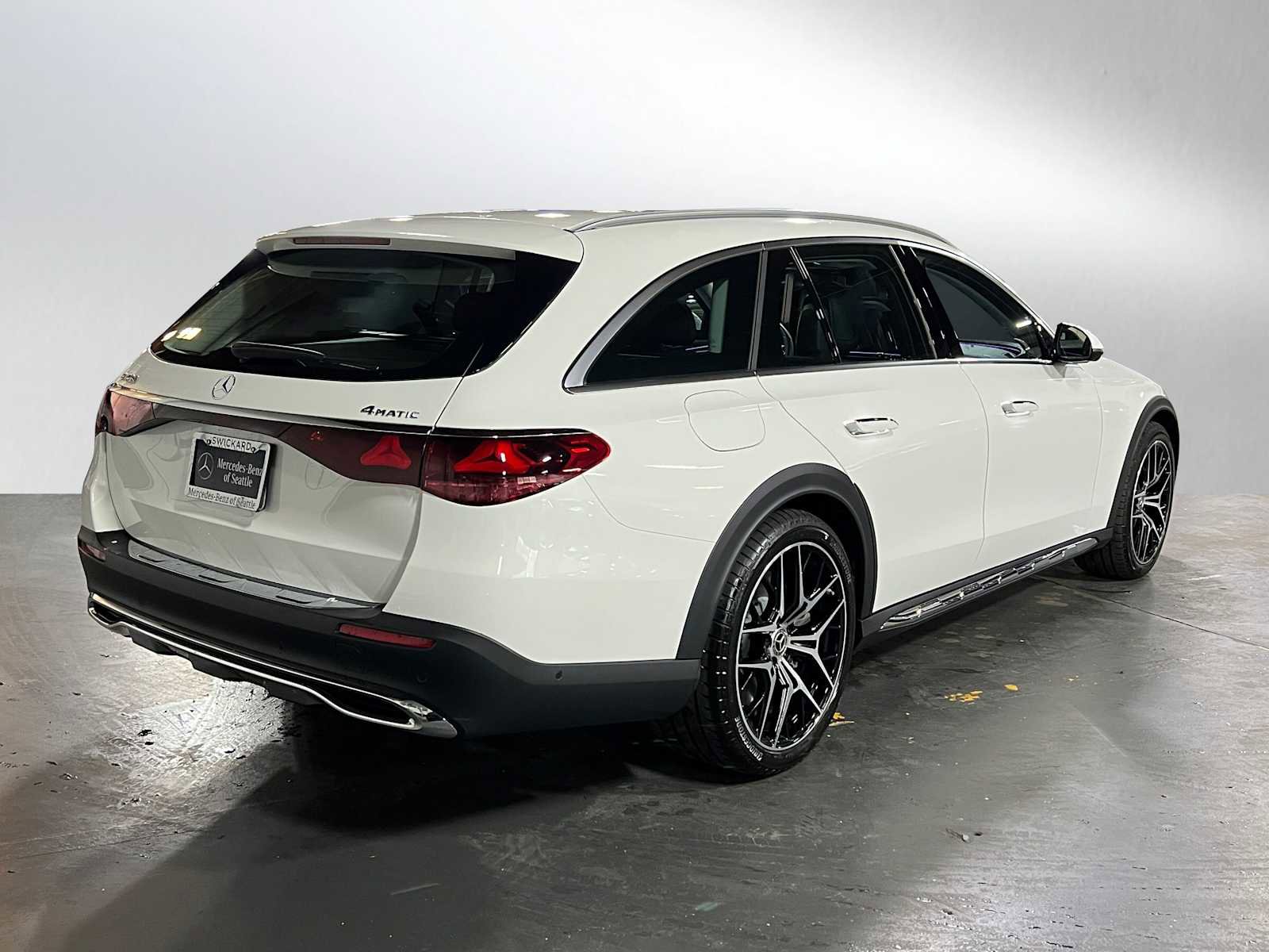 Certified 2026 Mercedes-Benz E 450 4MATIC All-Terrain Wagon image 3