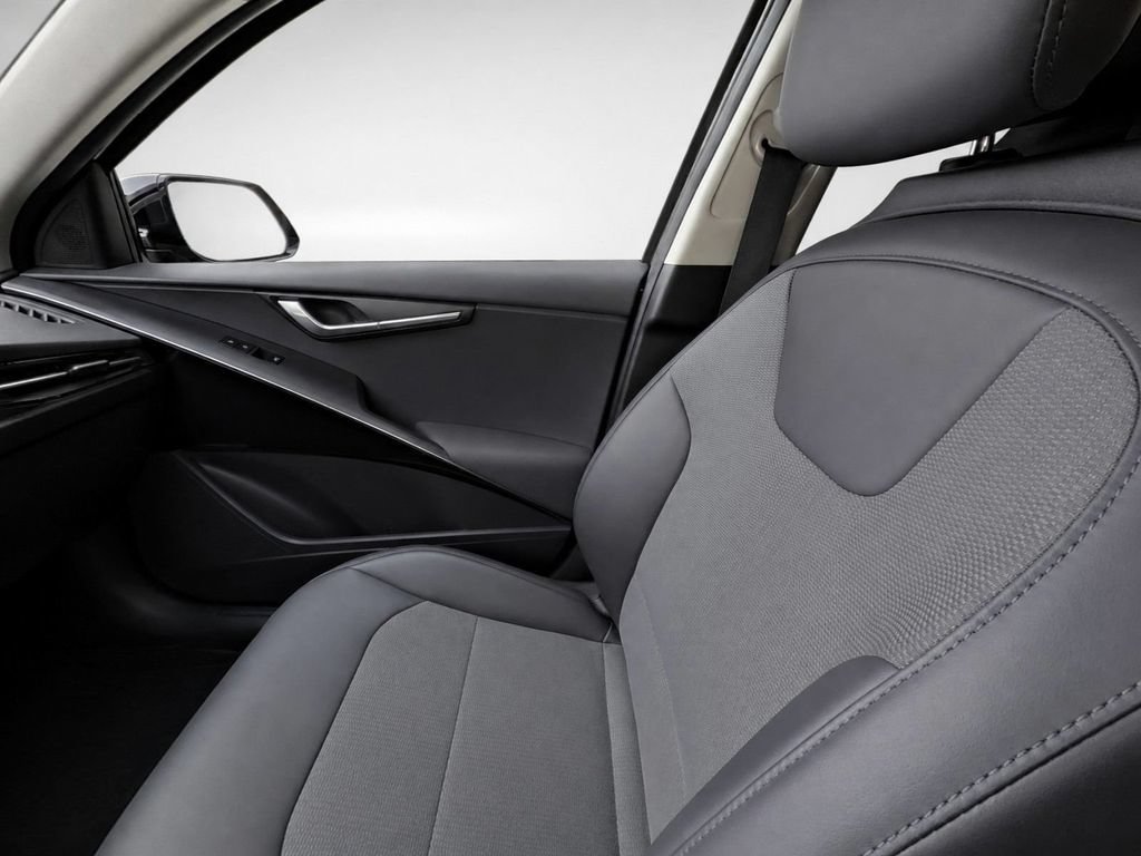 Certified 2023 Kia Niro Wind w/ Wind Preserve Package FWD image 29