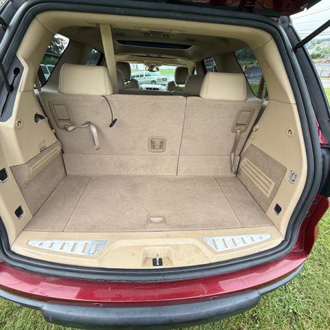 Used 2008 Saturn Outlook XR w/ Premium Trim Package image 17