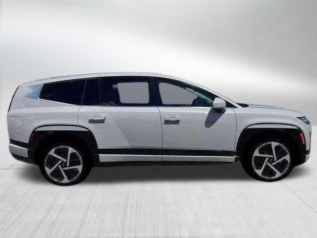 New 2026 Hyundai Ioniq 9 Limited image 18