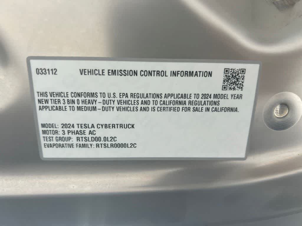Used 2024 Tesla Cybertruck AWD Crew Cab image 10