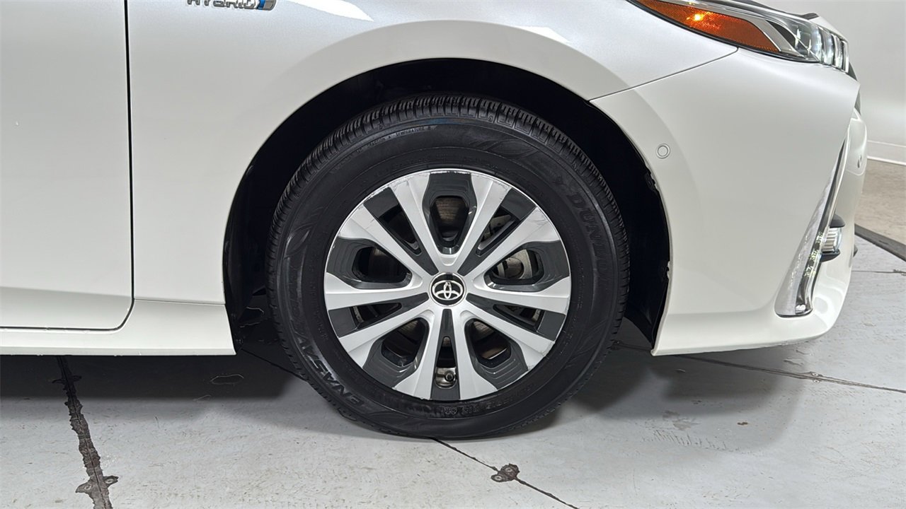 Used 2020 Toyota Prius Prime Limited image 21