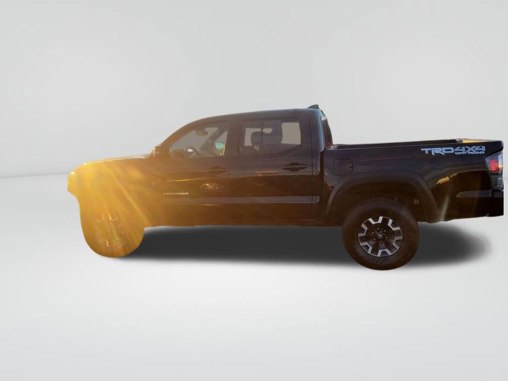 Used 2023 Toyota Tacoma TRD Off-Road w/ Technology Package image 5