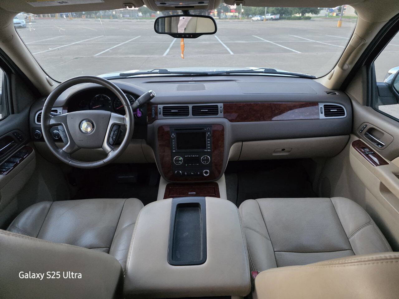 Used 2010 Chevrolet Suburban LTZ AWD/4WD image 28
