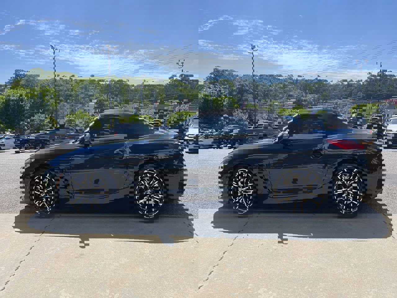 Used 2020 BMW Z4 M40i w/ Premium Package image 5