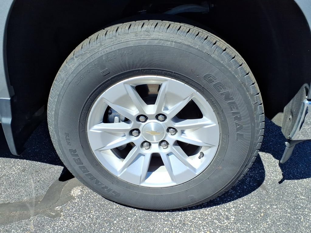 Used 2024 Chevrolet Silverado 1500 LT AWD/4WD image 17