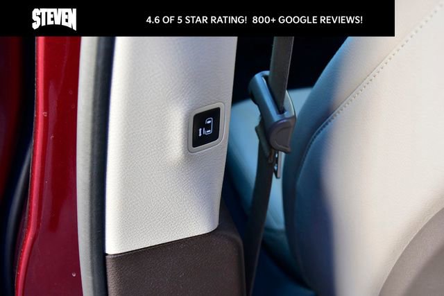 Used 2020 Chrysler Pacifica Touring-L image 15