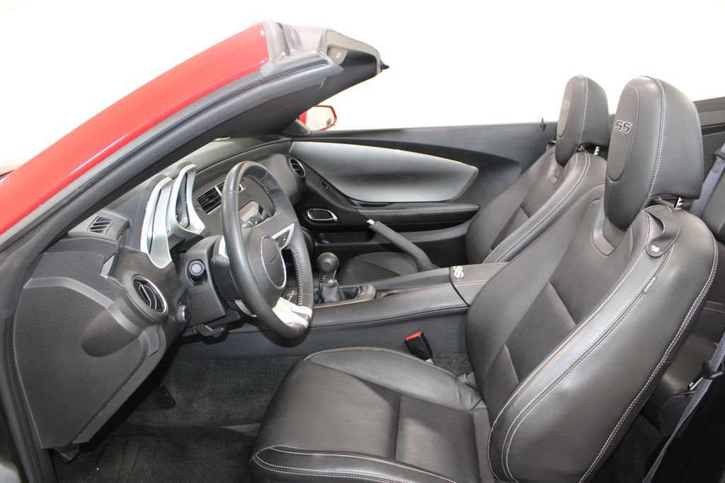 Used 2011 Chevrolet Camaro SS w/ RS Package RWD image 19
