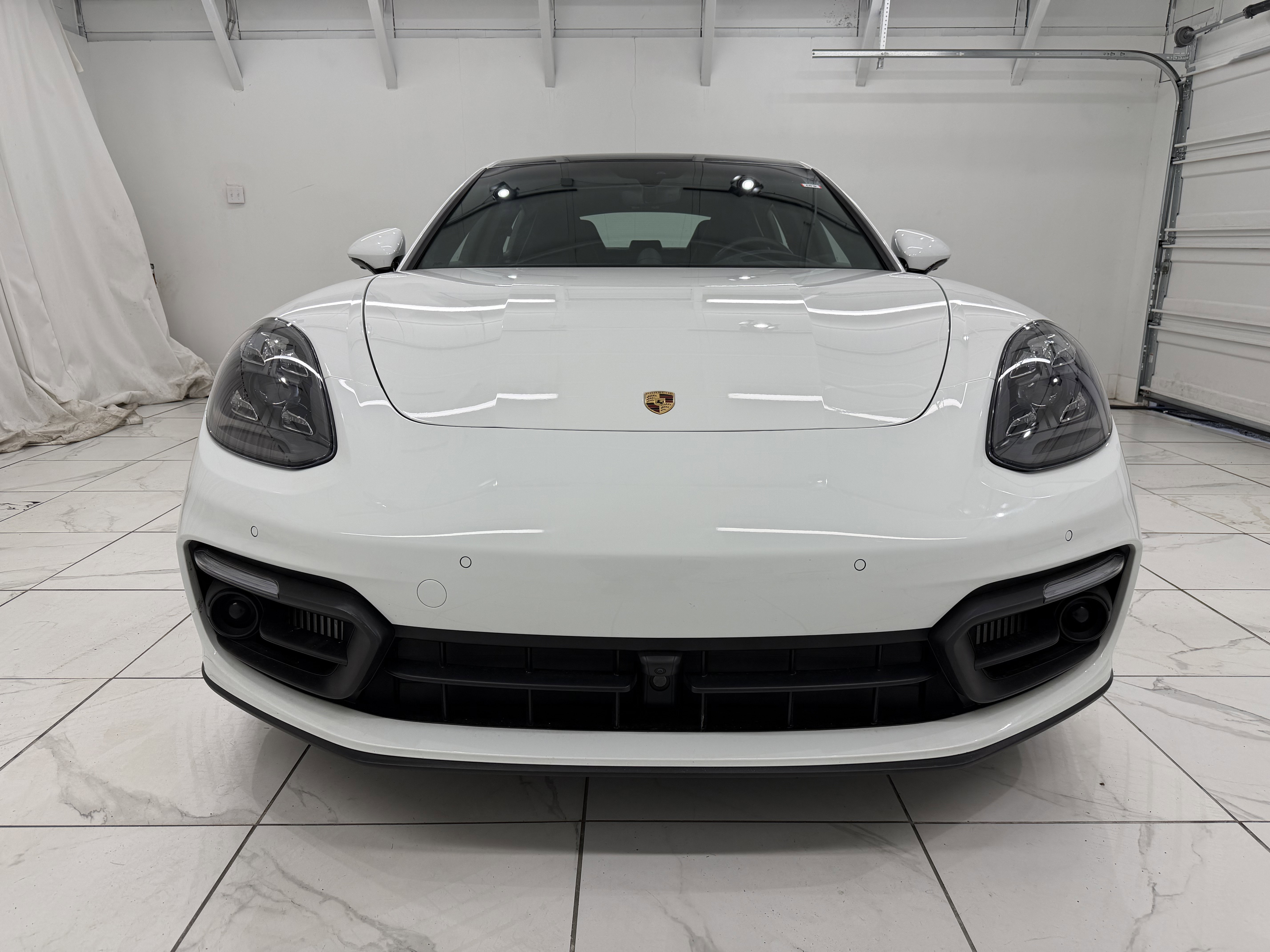 Certified 2023 Porsche Panamera 4 Platinum Edition w/ Assistance Package AWD/4WD image 9
