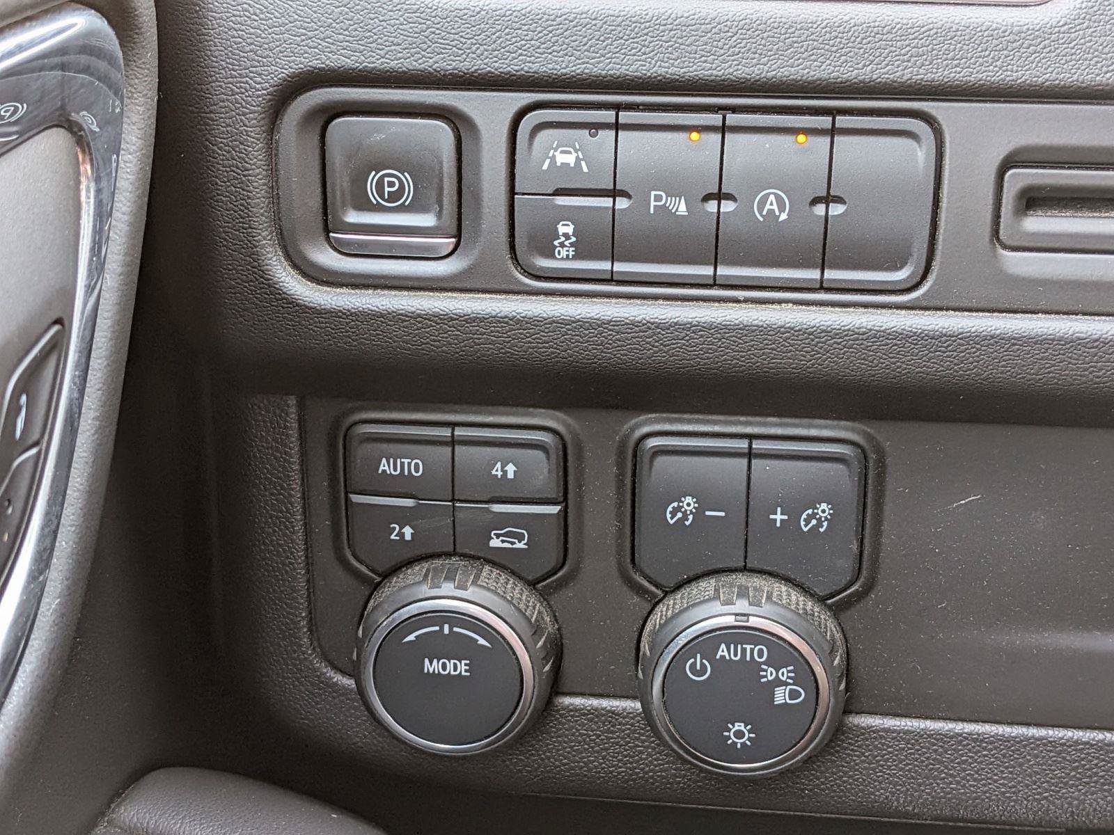 Used 2023 Chevrolet Suburban LS w/ Driver Alert Package AWD/4WD image 12