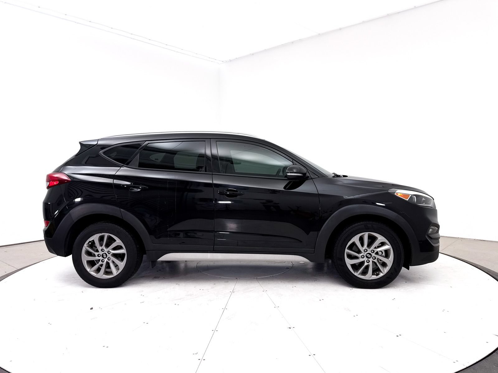 Used 2017 Hyundai Tucson SE Plus w/ Cargo Package FWD image 41