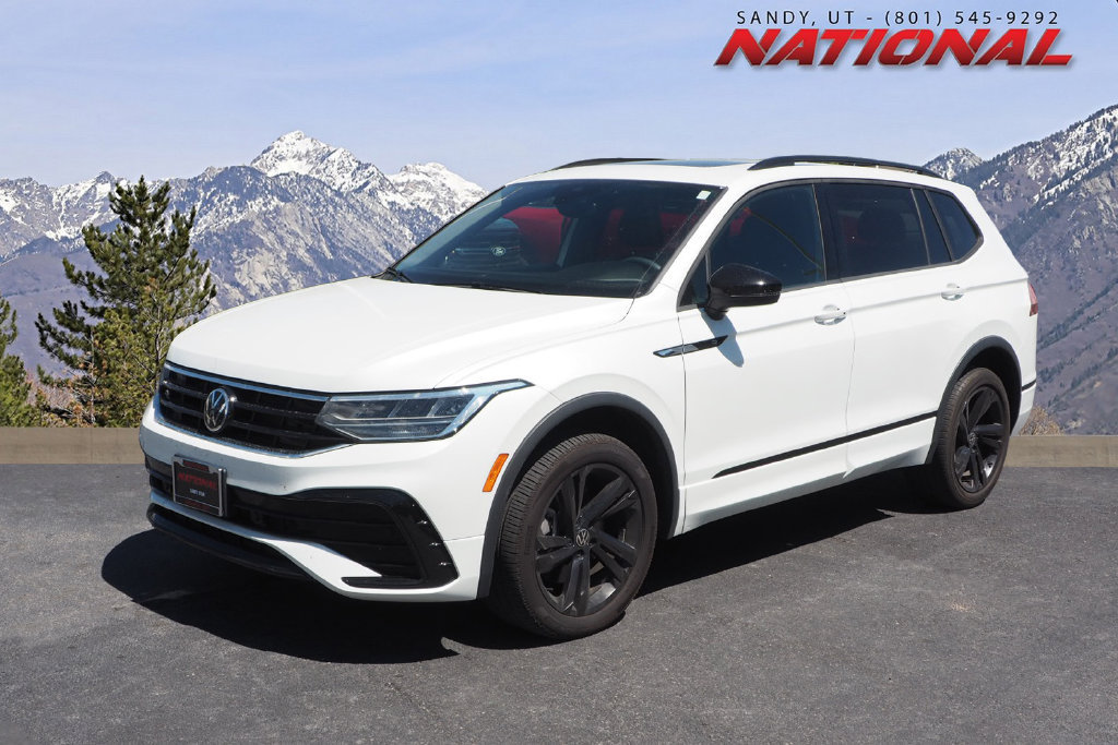 Used 2024 Volkswagen Tiguan SE R-Line
