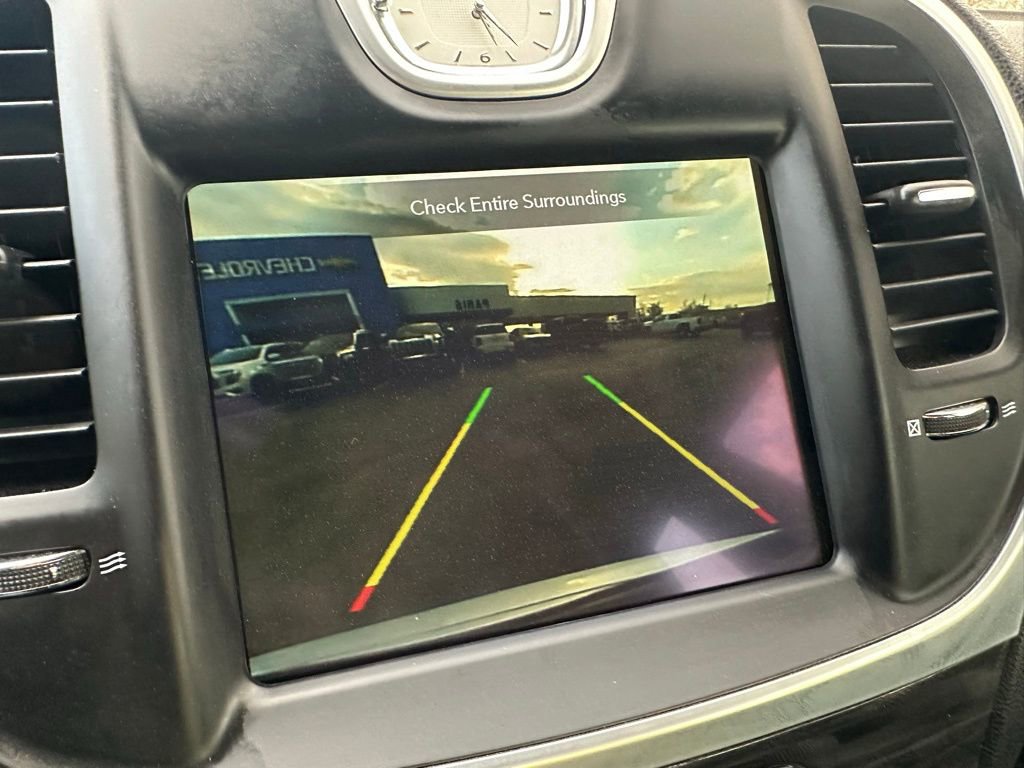 Used 2022 Chrysler 300 Touring L image 25