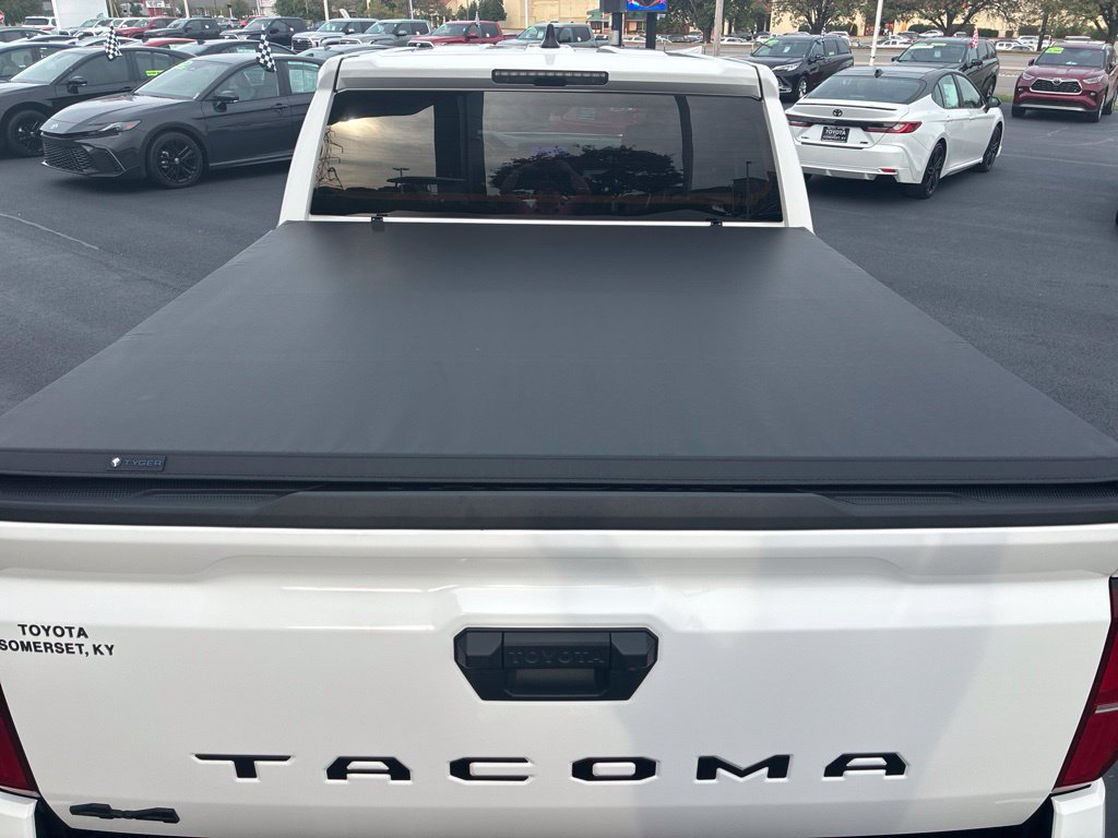 Used 2024 Toyota Tacoma TRD Off-Road AWD/4WD image 9
