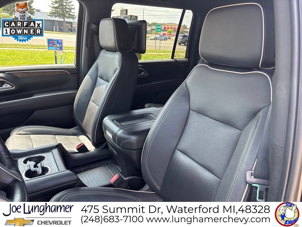 Used 2023 Chevrolet Suburban Premier w/ Advanced Technology Package AWD/4WD image 14