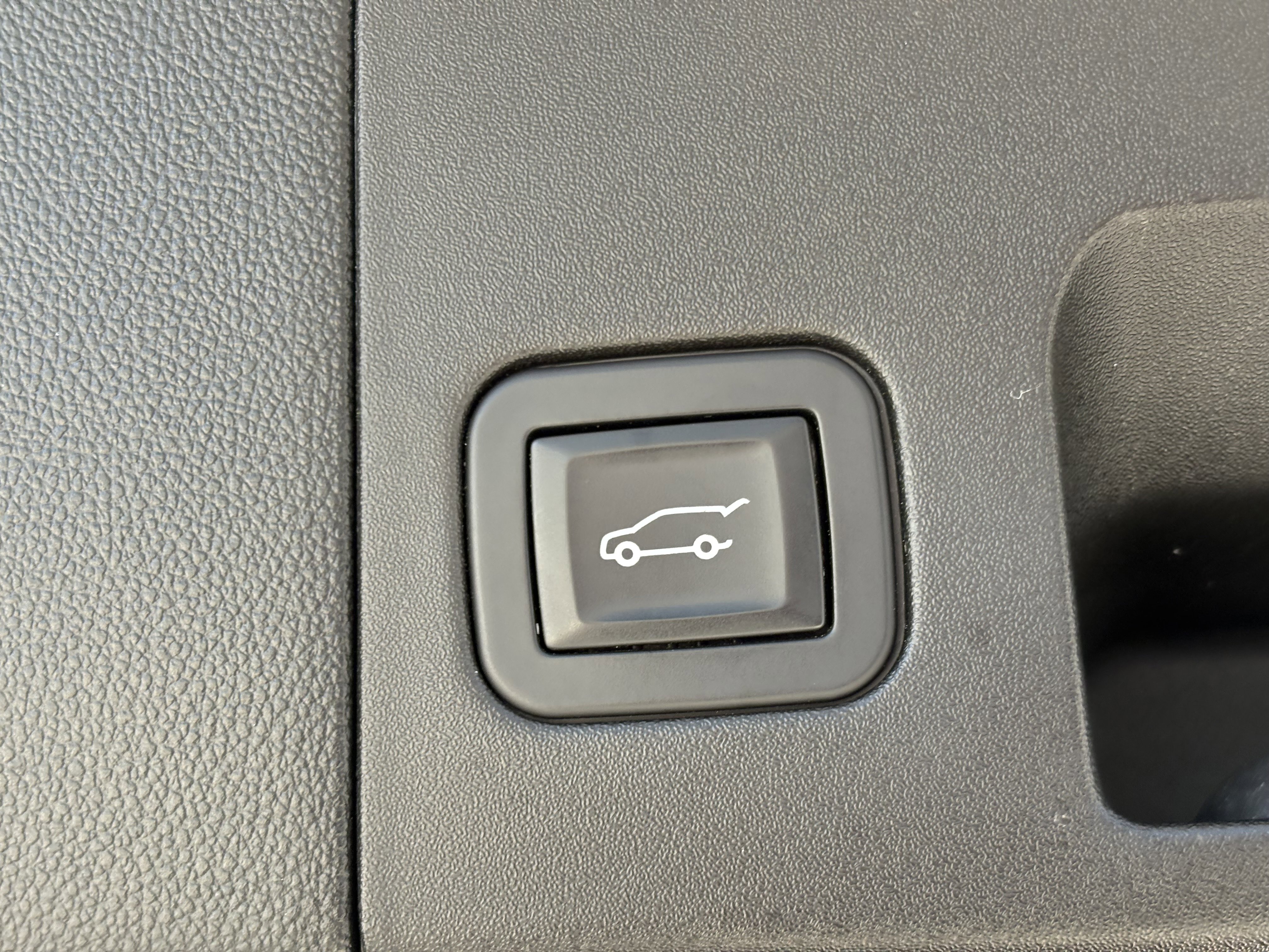 Used 2018 Cadillac XT5 FWD image 10