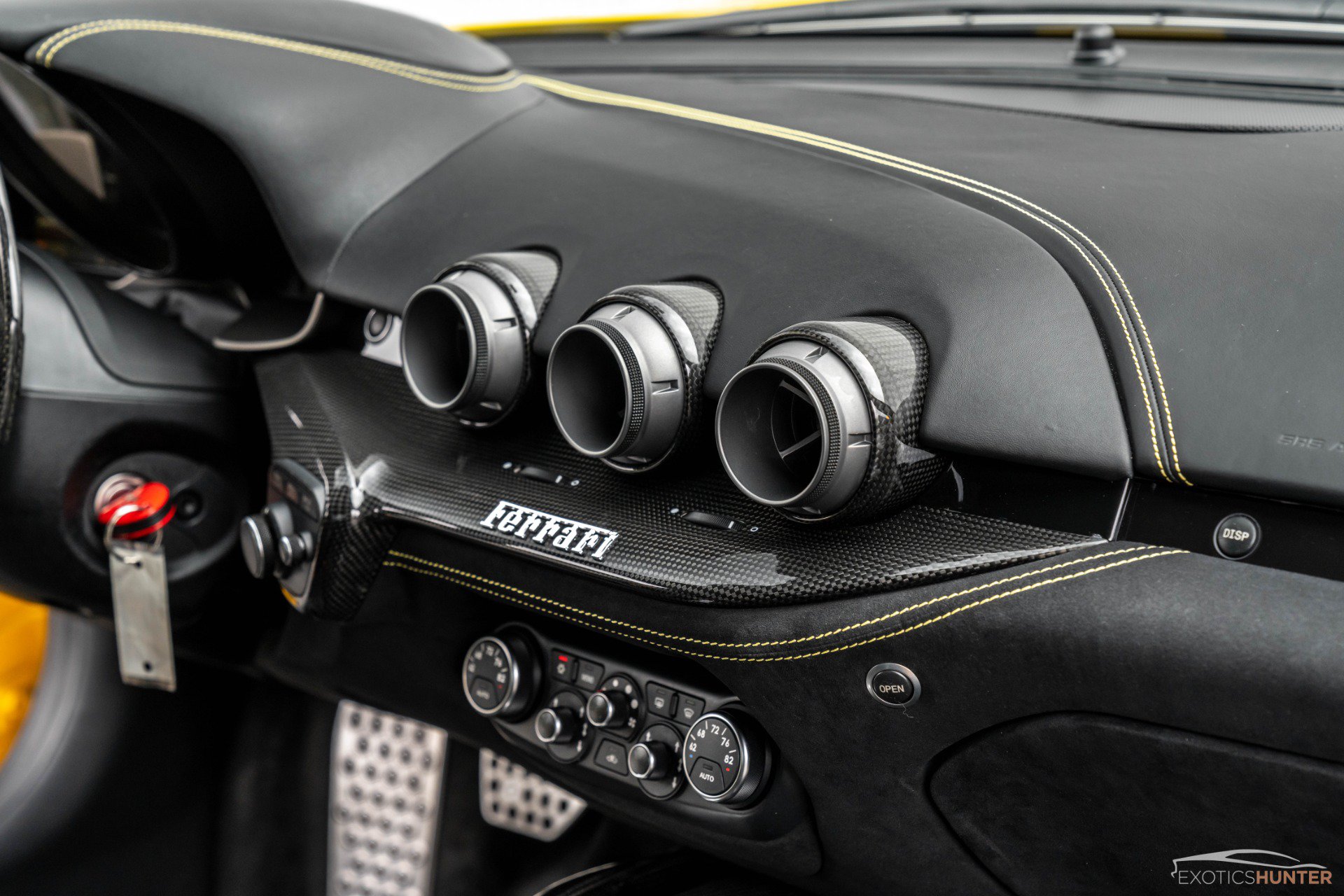 Used 2014 Ferrari F12 Berlinetta RWD image 15
