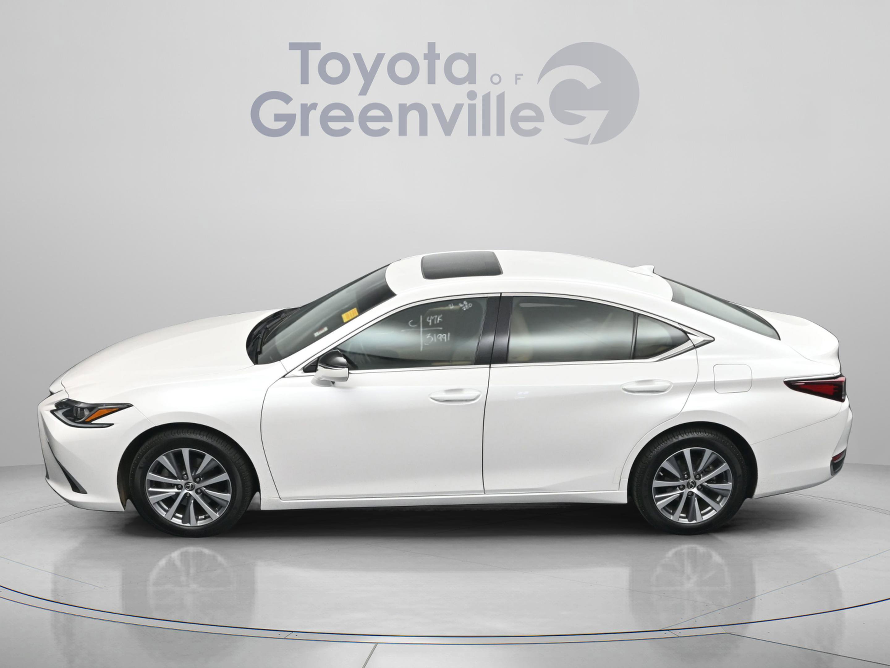 Used 2021 Lexus ES 250 w/ Premium Package image 4