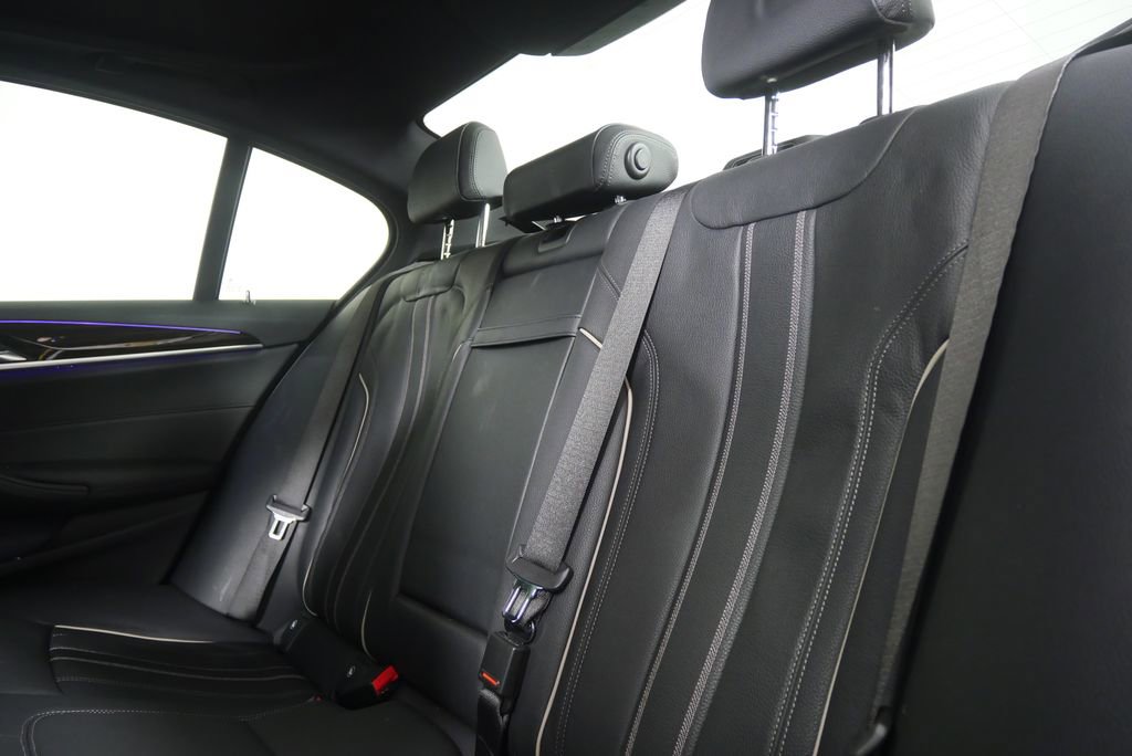 Used 2022 BMW 540i w/ M Sport Package image 14