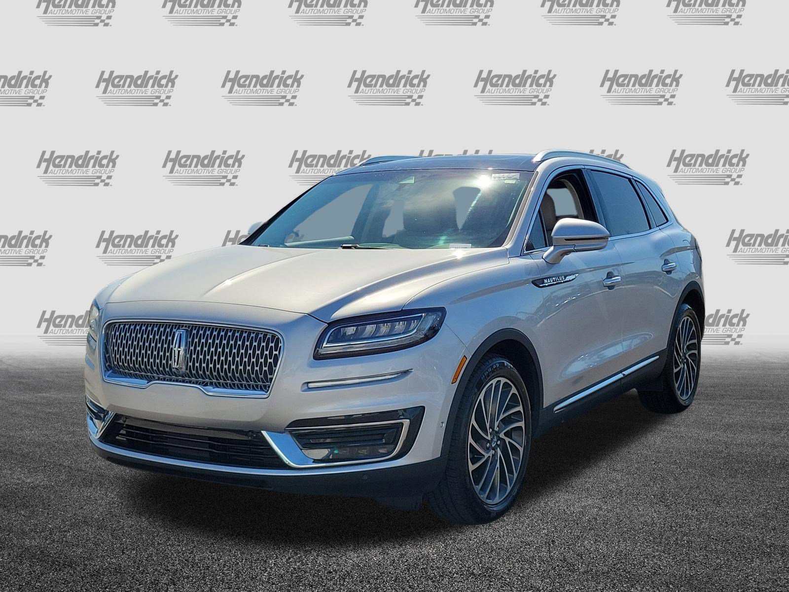 Used 2019 Lincoln Nautilus Reserve FWD image 3