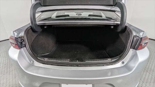 Used 2021 MAZDA MAZDA3 Sedan FWD image 18