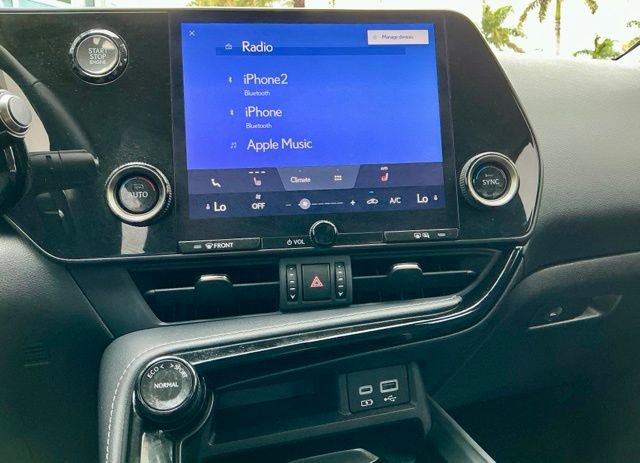 Used 2023 Lexus NX 250 FWD w/ Towing Package (2000 Lbs) image 23