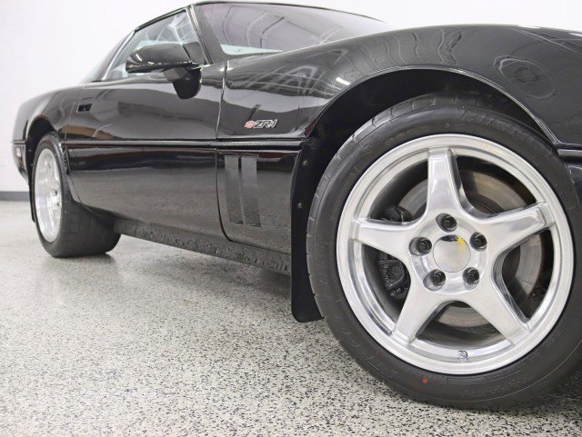 Used 1990 Chevrolet Corvette ZR-1 image 6