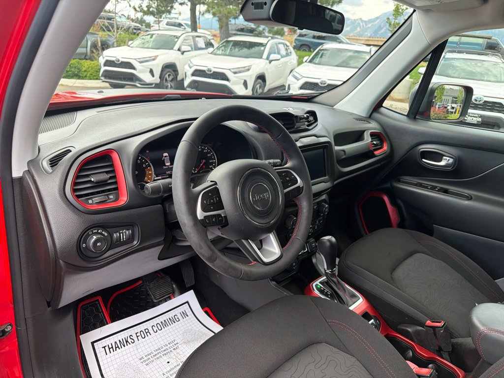 Used 2020 Jeep Renegade Trailhawk AWD/4WD image 24