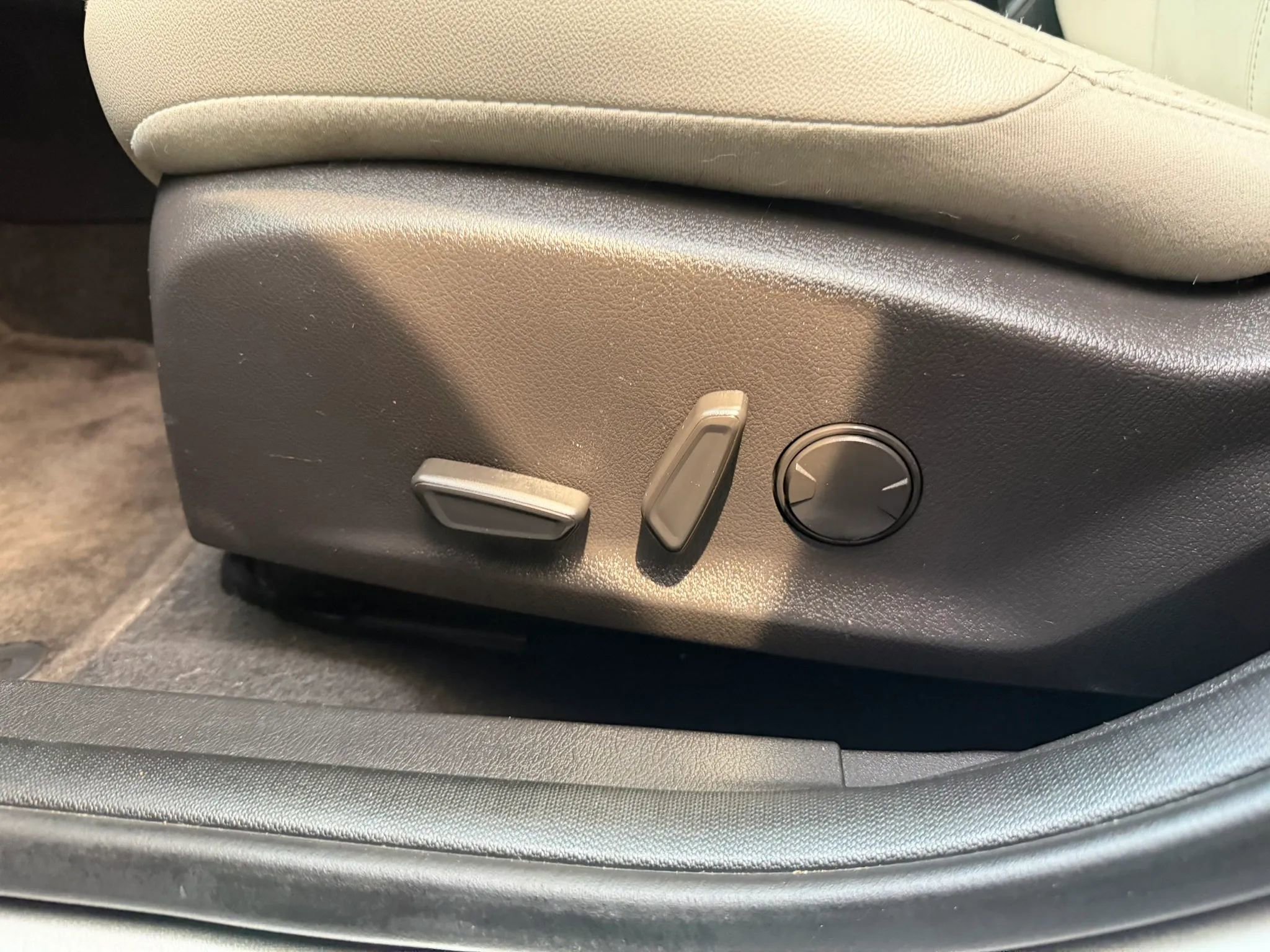 Used 2015 Ford Focus Titanium image 37