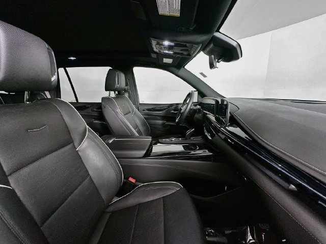 Used 2022 Cadillac Escalade Sport w/ Touring Package RWD image 28