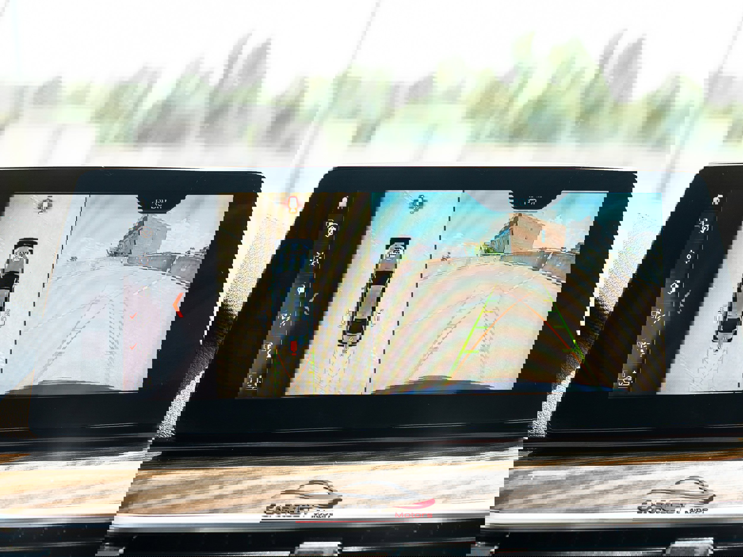 Used 2018 BMW 540i xDrive image 33