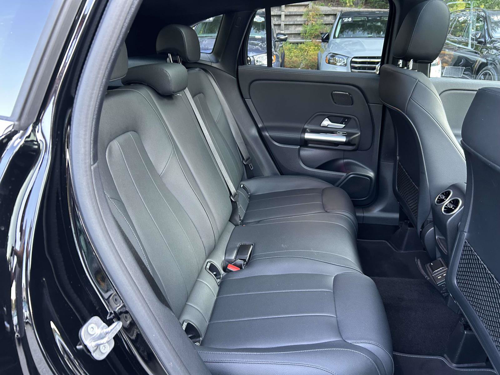 Certified 2025 Mercedes-Benz GLA 250 image 45