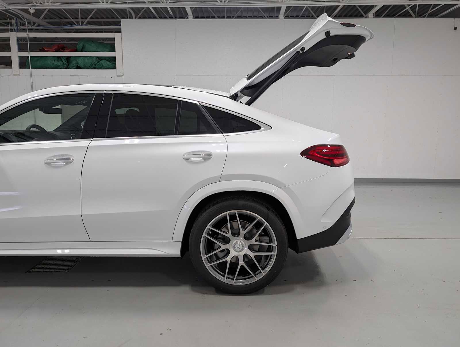 New 2026 Mercedes-Benz GLE 53 AMG AMG GLE 53 image 9