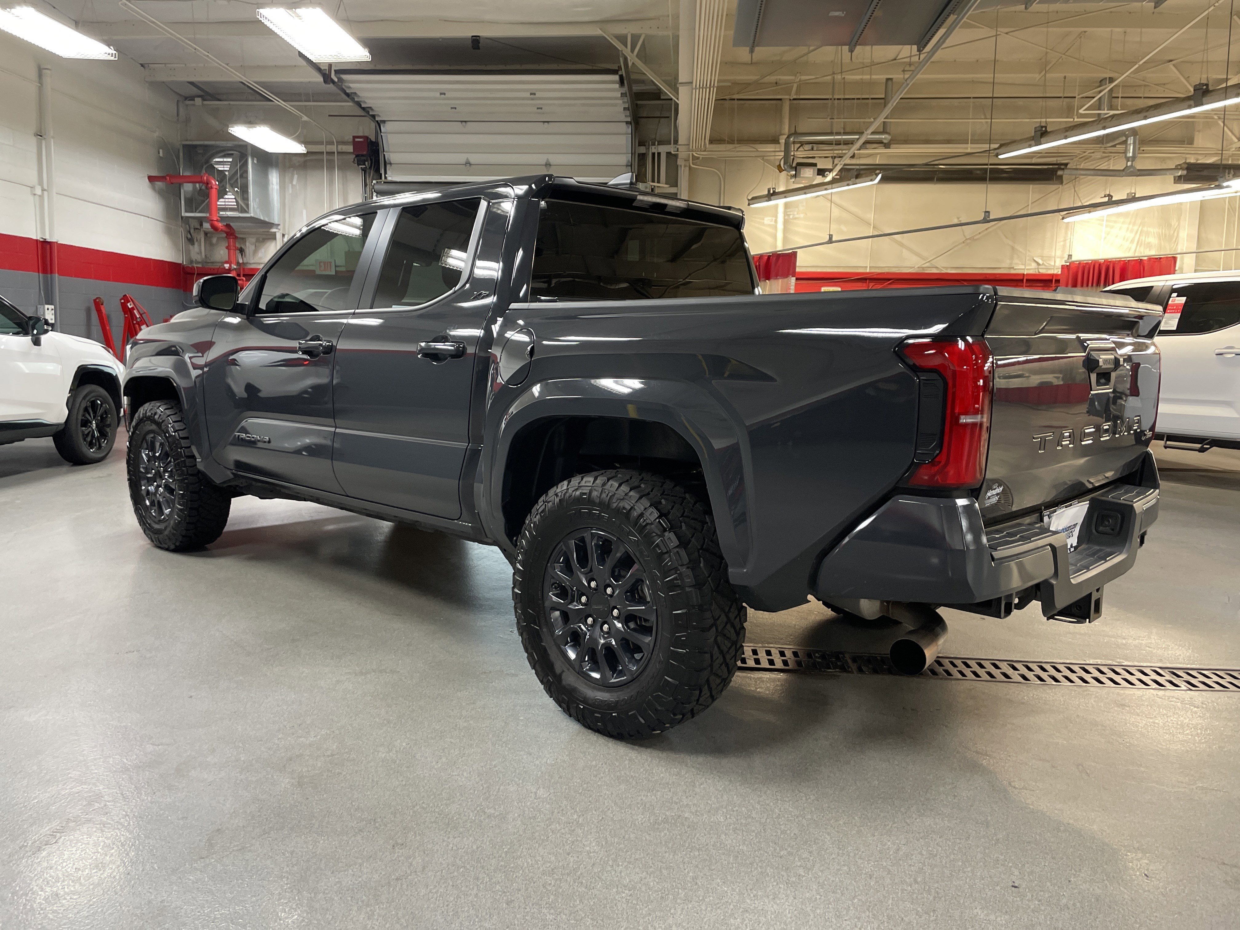 Used 2024 Toyota Tacoma SR5 RWD image 8