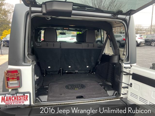 Used 2016 Jeep Wrangler Unlimited Rubicon w/ Connectivity Group image 14