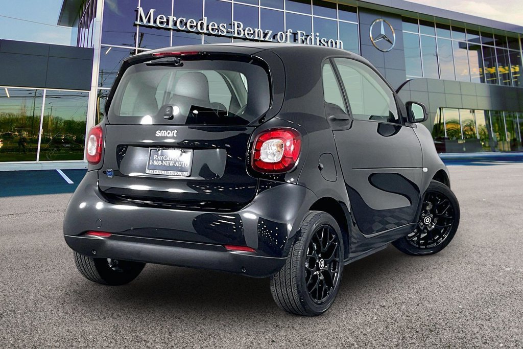 Used 2019 smart fortwo electric drive w/ Sport Package RWD image 9