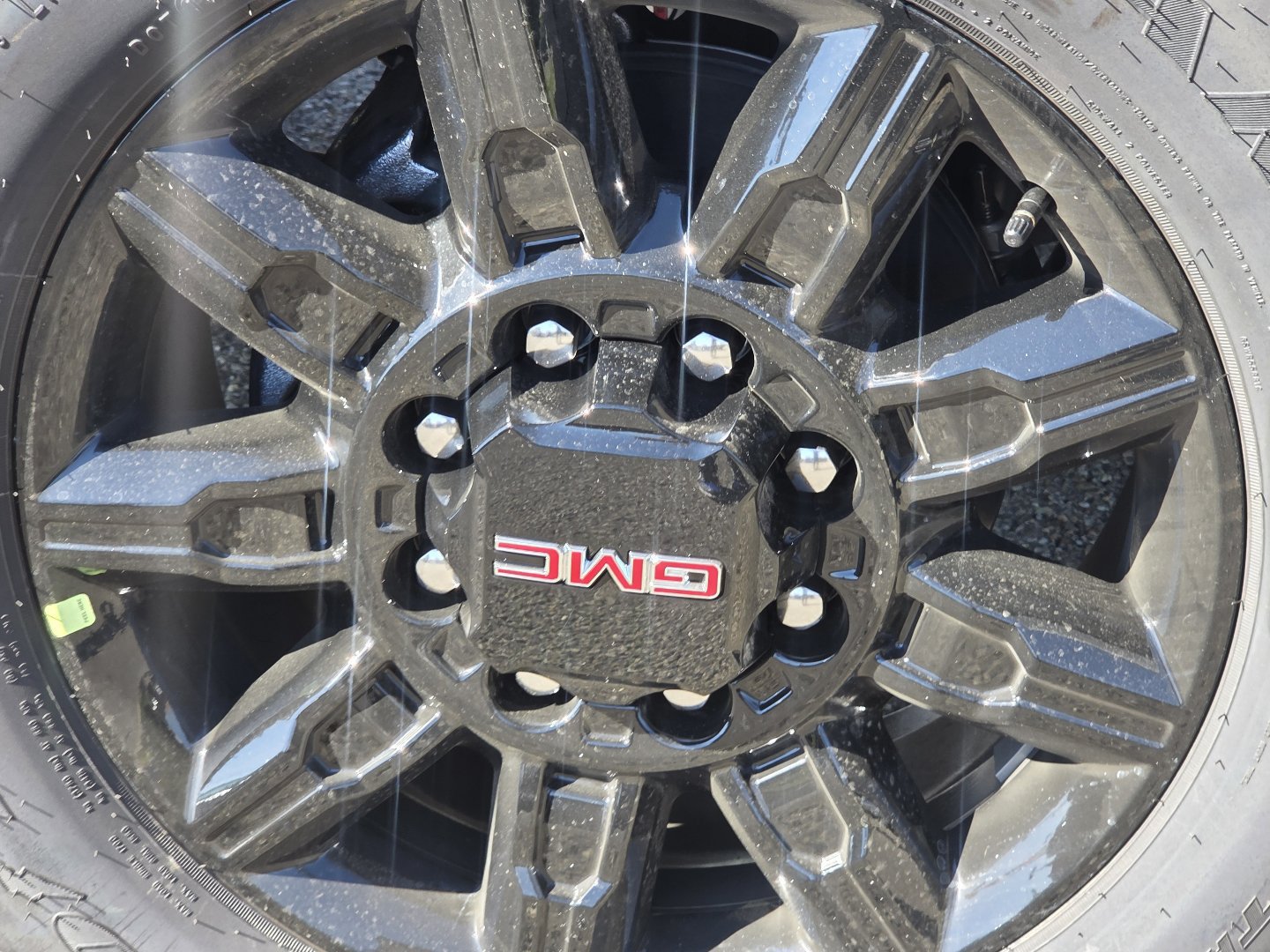 New 2026 GMC Sierra 2500 AT4 w/ AT4 Premium Plus Package AWD/4WD image 13