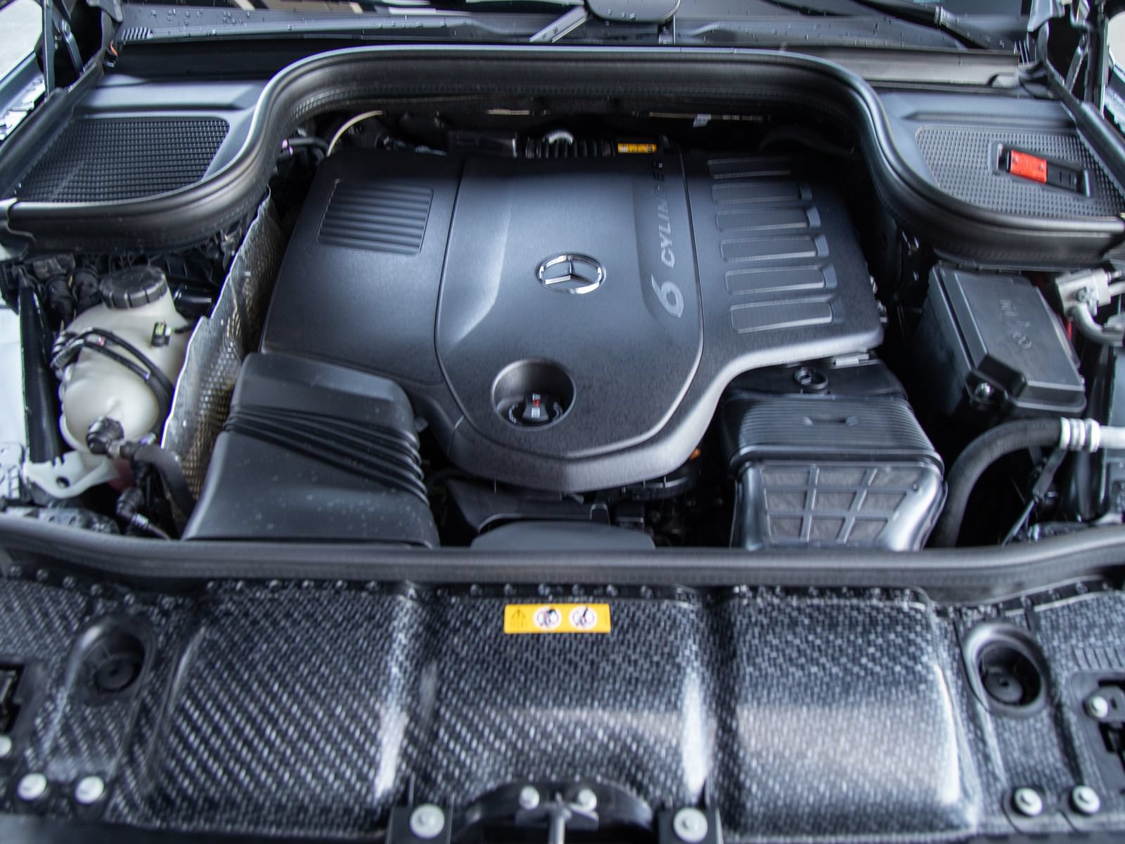Used 2024 Mercedes-Benz GLS 450 4MATIC image 35