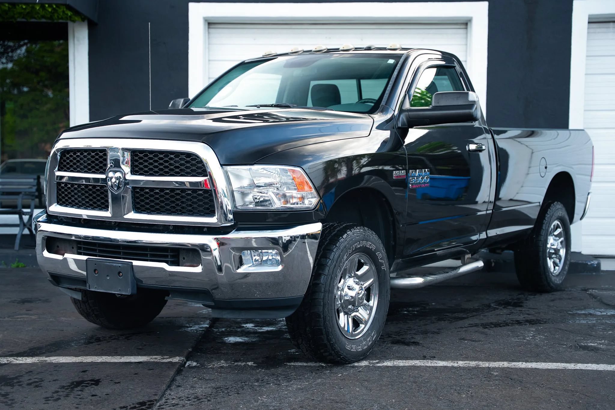 Used 2018 RAM 3500 SLT w/ Snow Chief Group AWD/4WD image 3