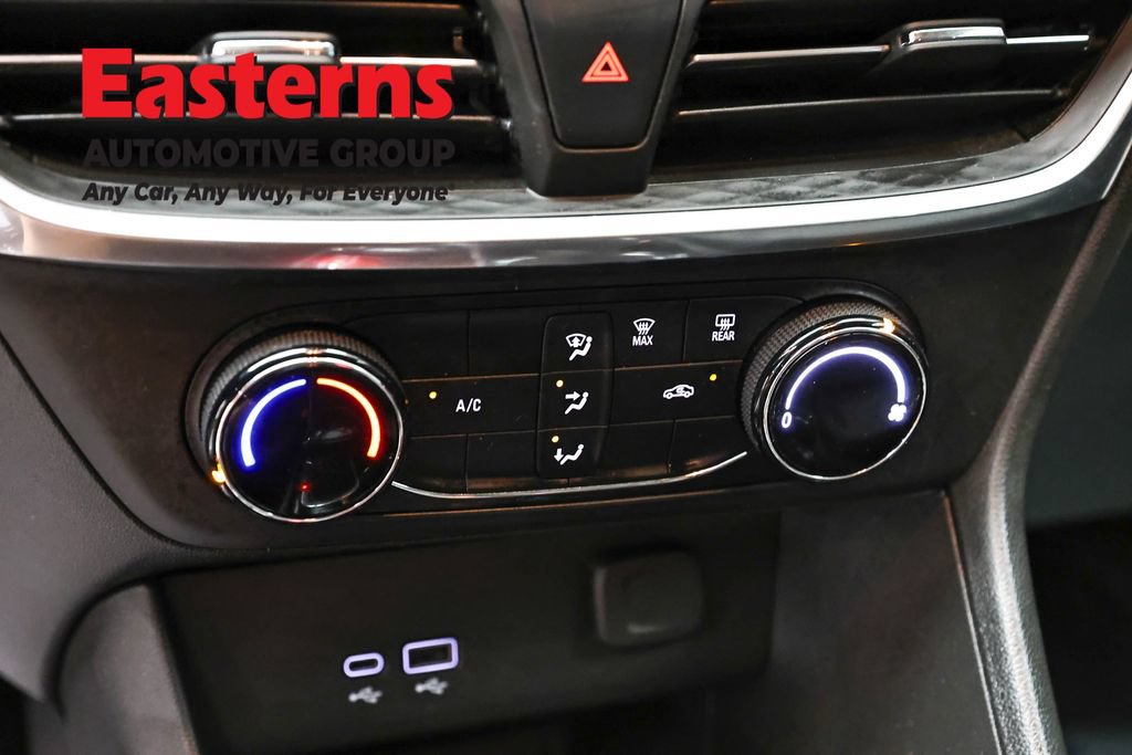 Used 2024 Buick Encore GX Preferred FWD image 19