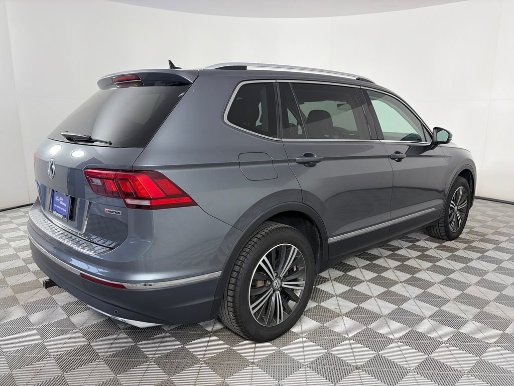 Used 2019 Volkswagen Tiguan SEL AWD/4WD image 7
